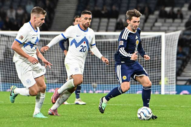 Scotland v Slovenia UEFA Nations League Billy Gilmour of Scotland and Alijosa Matko and Mark Zabukovnik of Slovenia during the UEFA Nations League match at Barclays Hampden, Glasgow 06 10 2026 UK Newspapers OUT Copyright: xJamiexJohnstonx FIL-24032-0102