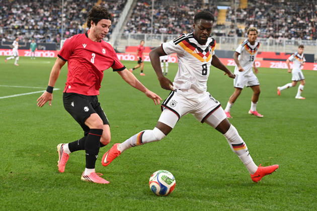 Noel ASEKO (GER) gegen Dato BUKIA (GEO) Aktion, Zweikampf, Fussball Laenderspiel, U21, U 21 EM-Qualifikation, Deutschland - Georgien 2-0 am 06.10.2026, Schueco-Arena Bielefeld, Â
