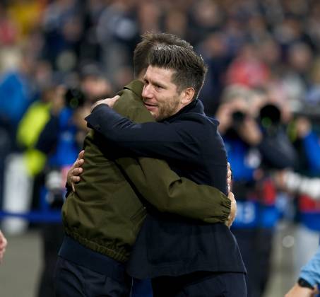 UK: Scotland v Slovenia, UEFA Nations League at Barclays Hampden, Glasgow, Scotland on 06 October 2026: Pictured: Slovenia coach Bostjan Cesar and Scotland Coach Sebastien Pocognoli embrace before the game Glasgow Barclays Hampden Scotland Copyright: xAlexxToddx