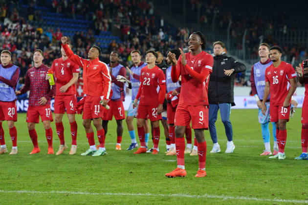 Luzern, Switzerland - October 06: Johan Manzambi (9 SUI), Zachary Athekame (16 SUI), Marvin Keller (Goalkeeper 21 SUI), Michel Aebischer (20 SUI), Cedric Itten (17 SUI), Dan Ndoye (11 SUI), Fabian Rieder (22 SUI), Anthony Racioppi (Goalkeeper 1 SUI) and Joel Almada Monteiro (7 SUI) in front of the fans after winning the UEFA Nations League match between Switzerland and North Macedonia at thermoplan arena on October 06, 2026 in Luzern, Switzerland. Copyright: xKjetilxWaberx xSPPx Sportspressphoto_SPR247409