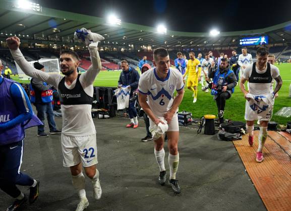 Slovenia players remove their jerseys and shorts amid celebratons at full-time. Final score Scotland 1 Slovenia 2. Scotland v Slovenia, Football, UEFA Nation s League, Group B1, Hampden Park, Glasgow, UK, Hampden Park, Glasgow, Scotland, Scotland, UK - 06 Oct 2026Glasgow Hampden Park Scotland United Kingdom Copyright: xStuartxWallace Shutterstockx 17189021bq