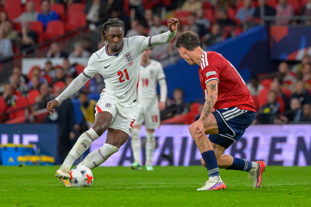 LONDON, ENGLAND OCTOBER 06 - Eberechi Eze of England on the ball during the UEFA Nations League game between England and Czechia at Wembley Stadium on October 06, 2026 in London, England. (Photo by Keeran Marquis Sports Press Photo) Copyright: xKeeranxMarquis SPPx Sportspressphoto_SPR247429
