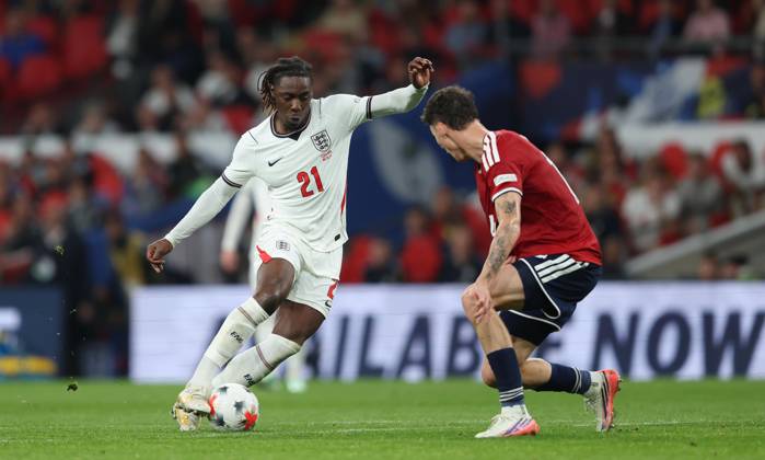UEFA Nations League - England v Czechia LONDON, ENGLAND, OCTOBER 6: Eberechi Eze of England national team, Nationalteam on the ball during The UEFA Nations League match in Group A3 between England v Czechia at Wembley Stadium, London, England, on October 6. (Photo by Daniel Weir) London Wembley Stadium England Copyright: xDanielxWeir SportsxPressxPhotox Sportspressphoto_SPR247497