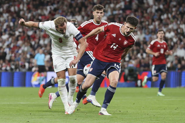 England v Czechia UEFA Nations League Martin Vitik of Czechiablocks a shot from Harry Kane of England during the UEFA Nations League match at Wembley Stadium, London 06 10 2026 UK Newspapers OUT Copyright: xPaulxChestertonx FIL-24030-0133