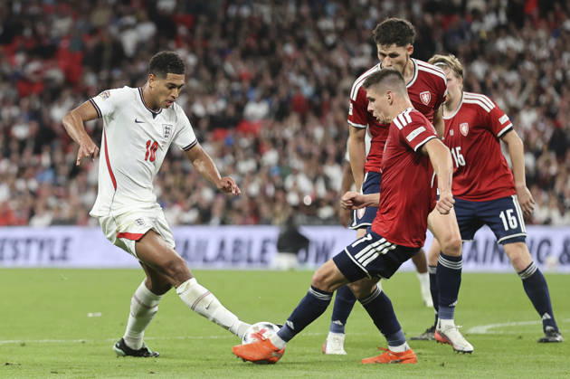 England v Czechia UEFA Nations League Jude Bellingham of England and Jiri Slama of Czechia in action during the UEFA Nations League match at Wembley Stadium, London 06 10 2026 UK Newspapers OUT Copyright: xPaulxChestertonx FIL-24030-0149