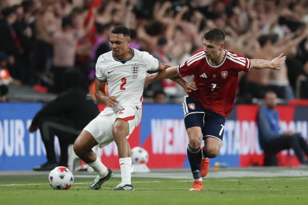 England v Czechia UEFA Nations League Trent Alexander-Arnold of England and Jiri Slama of Czechia in action during the UEFA Nations League match at Wembley Stadium, London 06 10 2026 UK Newspapers OUT Copyright: xPaulxChestertonx FIL-24030-0183