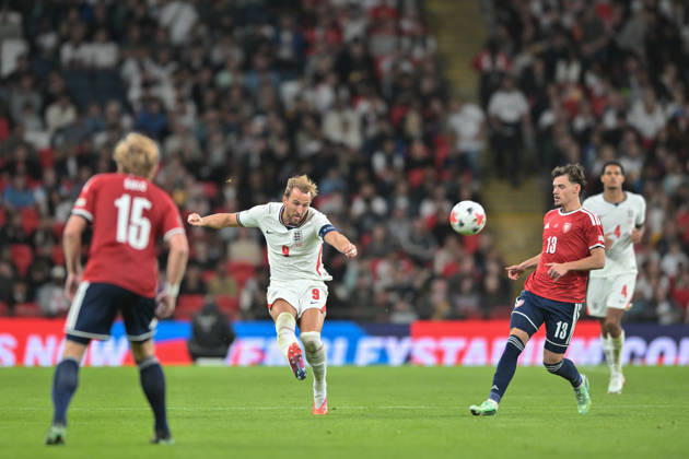 Harry Kane of England prepares to drive the ball into the goalmouth during the Nations League match between England and Czechia at Wembley Stadium, London, England on 6 October 2026. Copyright: xPhilxHutchinsonx 45480054