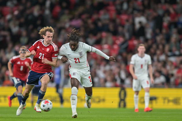 Alex Kral of Czechia and Eberechi Eze of England challenge for the ball during the Nations League match between England and Czechia at Wembley Stadium, London, England on 6 October 2026. Copyright: xPhilxHutchinsonx 45480055