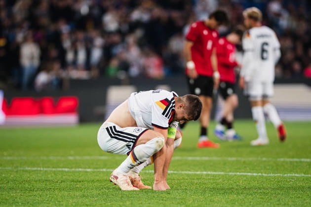 U21, U 21 EM-Qualifikation: Deutschland - Georgien, 06.10.2026 Nicolò Tresoldi (Deutschland, 9) am Boden nach Abpfiff; Fußball, EM-Qualifikation U 21, 10. Spieltag: Deutschland vs. Georgien am 06.10.2026, Bielefeld DFB REGULATIONS PROHIBIT ANY USE OF PHOTOGRAPHS AS IMAGE SEQUENCES AND OR QUASI-VIDEO. Copyright: xBEAUTIFULxSPORTS Tonhäuserx