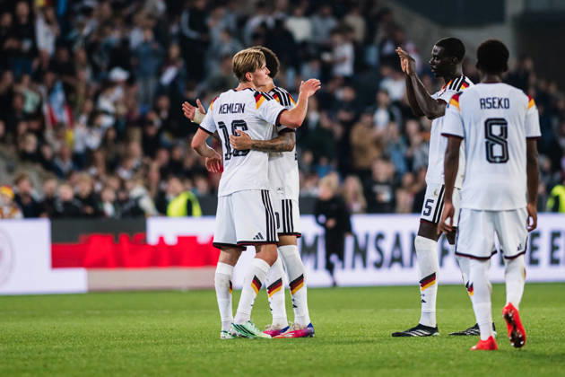 U21, U 21 EM-Qualifikation: Deutschland - Georgien, 06.10.2026 Aljoscha Kemlein (Deutschland, 16), Nnamdi Collins (Deutschland, 20), Joshua Quarshie (Deutschland, 5); Fußball, EM-Qualifikation U 21, 10. Spieltag: Deutschland vs. Georgien am 06.10.2026, Bielefeld DFB REGULATIONS PROHIBIT ANY USE OF PHOTOGRAPHS AS IMAGE SEQUENCES AND OR QUASI-VIDEO. Copyright: xBEAUTIFULxSPORTS Tonhäuserx