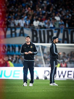 Argentina x Benin BUENOS AIRES, AR - 06.10.2026: ARGENTINA X BENIN - Rodrigo De Paul and Leandro Paredes during the International Friendly, Länderspiel, Nationalmannschaft match between Argentina and Benin on Tuesday, October 6, 2026, at the Estadio Monumental in Buenos Aires, Argentina. The match marks Messi& 39;s farewell to the Argentine national team, Nationalteam (Photo: Gabriel Sotelo Fotoarena) x3026018x GabrielxSotelo