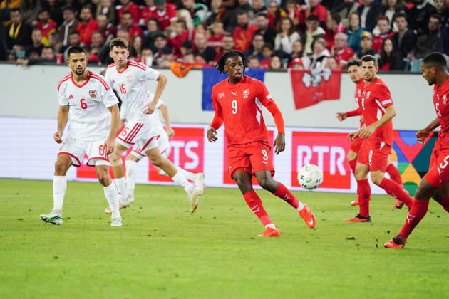 06.10.26 Luzern Schweiz. Thermoplan Arena Fussball Herren Saison 2026-2027 Nations League Schweiz - Nordmazedonien 3-0 .Bild, Johan Manzambi 9 SUI Aktion Zweikampf