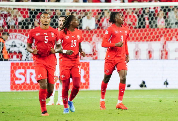 06.10.26 Luzern Schweiz. Thermoplan Arena Fussball Herren Saison 2026-2027 Nations League Schweiz - Nordmazedonien 3-0 .Bild. Torjubel Manuel Akanji ,Winsley Boteli Torschuetze Johan Manzambi alle SUI