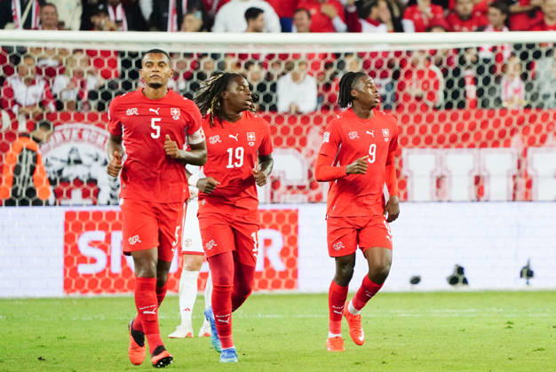 06.10.26 Luzern Schweiz. Thermoplan Arena Fussball Herren Saison 2026-2027 Nations League Schweiz - Nordmazedonien 3-0 .Bild. Torjubel Manuel Akanji ,Winsley Boteli Torschuetze Johan Manzambi alle SUI