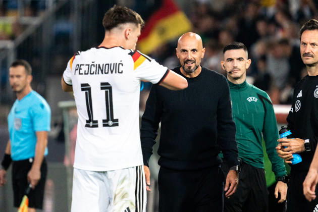 Deutschland: U21, U 21 EM-Qualifikation 2026 2027, Deutschland U21 vs. Georgien U21, Nationalmannschaft, DFB Länderspiel Dienstag 07.10.2026, Schüco Arena, Bielefeld Tor zum 2:0 durch Dzenan Pejcinovic Jubel Freude Emotionen Torjubel Antonio di Salvo (Cheftrainer) Copyright: xCelinaxLeiersx