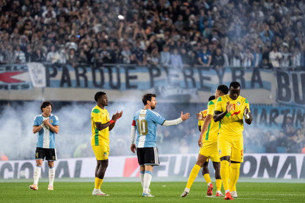 BUENOS AIRES, ARGENTINA - OCTOBER 06: Lionel Messi of Argentina is greeted during the International Friendly, Länderspiel, Nationalmannschaft football match between Argentina and Benin at Estadio Monumental Antonio V. Liberti on October 06, 2026 in Buenos Aires, Argentina. (Photo by Richard Callis Sports Press Photo) Copyright: xRichardxCallis SportsxPressxPhotox Sportspressphoto_SPR247811