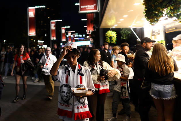 England v Czech Republic 06 October 2026, London - UEFA Nations League - England v Czech Republic - England fans on Wembley Way - Photo: Jacques Feeney Offside. London UK Copyright: xJacquesxFeeneyx xOffsidexOffside