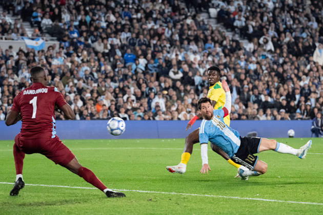 BUENOS AIRES, ARGENTINA - OCTOBER 06: Lionel Messi of Argentina shoots for goal during the International Friendly, Länderspiel, Nationalmannschaft football match between Argentina and Benin at Estadio Monumental Antonio V. Liberti on October 06, 2026 in Buenos Aires, Argentina. (Photo by Richard Callis Sports Press Photo) Copyright: xRichardxCallis SportsxPressxPhotox Sportspressphoto_SPR247887