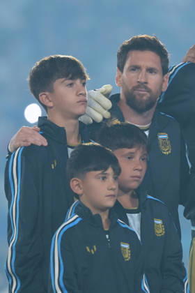 Messi bade farewell to Argentina in the friendly match against Benin BUENOS AIRES, ARGENTINA - OCTOBER 6: Argentine football legend and national team, Nationalteam captain Lionel Messi poses for the team photo before his farewell match in front of over 80,000 spectators at the Monumental Stadium, in Buenos Aires, Argentina on October 6, 2026. Argentine football star Lionel Messi played his final international match, Länderspiel, Nationalmannschaft in the friendly game between Argentina and Benin. The 39-year-old walk onto the stadium pitch for the final time in the sky-blue and white jersey, entering his farewell as Argentina s record appearance-maker and leading scorer with 207 caps and 125 goals. Luciano Gonzalez Anadolu Buenos Aires Argentina. Editorial use only. Please get in touch for any other usage.  Copyright: x2026xAnadoluxLucianoxGonzalezx