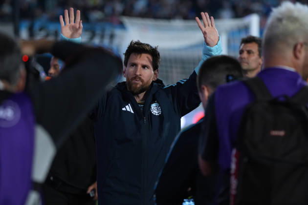 Messi bade farewell to Argentina in the friendly match against Benin BUENOS AIRES, ARGENTINA - OCTOBER 6: Argentine football legend and national team, Nationalteam captain Lionel Messi bids farewell to fans at the end of the his farewell match in front of over 80,000 spectators at the Monumental Stadium, in Buenos Aires, Argentina on October 6, 2026. Argentine football star Lionel Messi played his final international match, Länderspiel, Nationalmannschaft in the friendly game between Argentina and Benin. The 39-year-old walk onto the stadium pitch for the final time in the sky-blue and white jersey, entering his farewell as Argentina s record appearance-maker and leading scorer with 207 caps and 125 goals. Luciano Gonzalez Anadolu Buenos Aires Argentina. Editorial use only. Please get in touch for any other usage.  Copyright: x2026xAnadoluxLucianoxGonzalezx