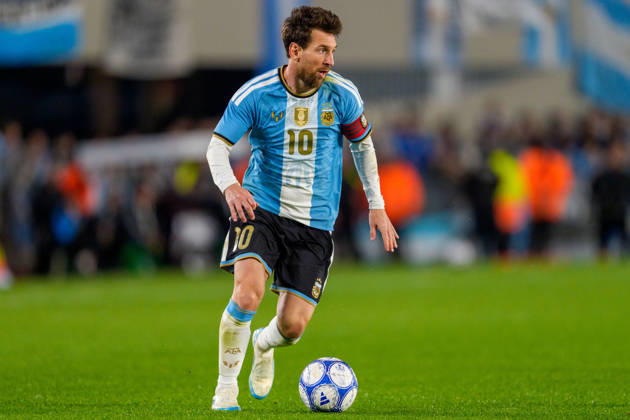 Benin v Argentina BUENOS AIRES, ARGENTINA - OCTOBER 6: Lionel Messi 10 of Argentina dribbles the ball during a game between Benin and Argentina at Estadio Monumental on October 6, 2026 in Buenos Aires, Argentina Buenos Aires Estadio Monumental Argentina Copyright: xAndrewxJ.xClark ISIxPhotosx 9950