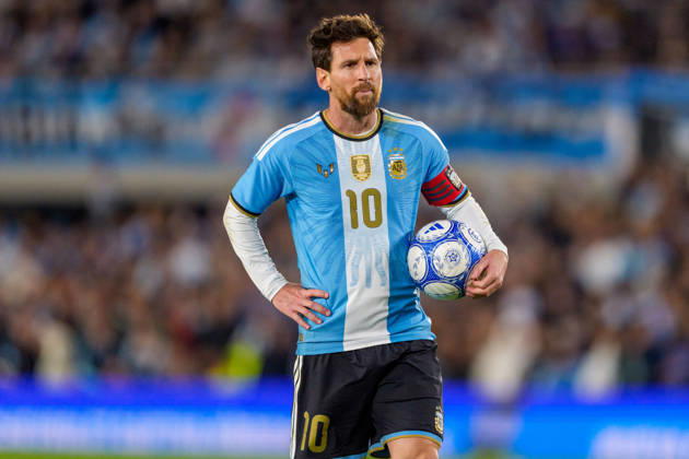 Benin v Argentina BUENOS AIRES, ARGENTINA - OCTOBER 6: Lionel Messi 10 of Argentina stands with the ball before a penalty kick during a game between Benin and Argentina at Estadio Monumental on October 6, 2026 in Buenos Aires, Argentina Buenos Aires Estadio Monumental Argentina Copyright: xAndrewxJ.xClark ISIxPhotosx 9950