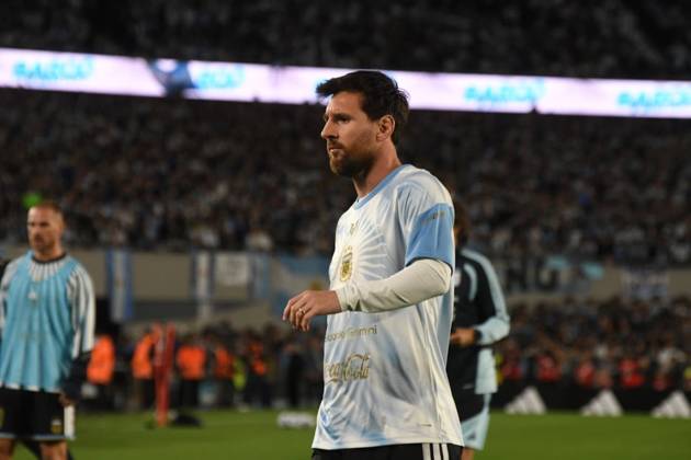 Messi juega su último partido con la selección Argentina en Buenos Aires El futbolista Lionel Messi durante el calentamiento antes del partido entre las selecciones de Argentina y Benín, a 6 de octubre de 2026, en Buenos Aires (Argentina). El partido será la última ocasión en la que Leo Messi vestirá la albiceleste tras anunciar su retiro del fútbol de selecciones. 06 OCTUBRE 2026;MESSI;ÚLTIMO PARTIDO;ARGENTINA;RETIRADA;ASTRO;FUTBOLISTA;ARGENTINO;FÚTBOL;MEJOR JUGADOR; Sebastiá Buenos Aires (Argentina) Buenos Aires (Argentina) Espana Copyright: xSebastianxHipperdingerx 7825448