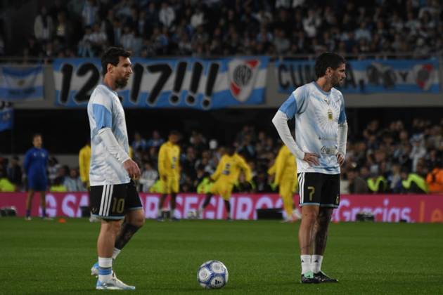 Messi juega su último partido con la selección Argentina en Buenos Aires El futbolista Lionel Messi durante el calentamiento antes del partido entre las selecciones de Argentina y Benín, a 6 de octubre de 2026, en Buenos Aires (Argentina). El partido será la última ocasión en la que Leo Messi vestirá la albiceleste tras anunciar su retiro del fútbol de selecciones. 06 OCTUBRE 2026;MESSI;ÚLTIMO PARTIDO;ARGENTINA;RETIRADA;ASTRO;FUTBOLISTA;ARGENTINO;FÚTBOL;MEJOR JUGADOR; Sebastiá Buenos Aires (Argentina) Buenos Aires (Argentina) Espana Copyright: xSebastianxHipperdingerx 7825456