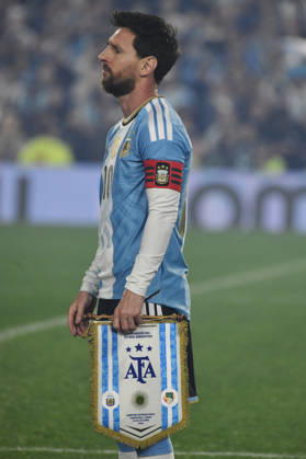 Argentina v Benin - International Friendly, Länderspiel, Nationalmannschaft Lionel Messi of Argentina arrives before the match between Argentina and Benin at Estadio Monumental in Buenos Aires, Argentina, on October 6, 2026. Buenos Aires Buenos Aires Argentina Copyright: xFedericoxPerettix originalFilename:peretti-argentin261006_np6sv