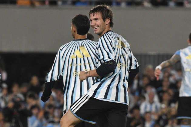 Argentina v Benin - International Friendly, Länderspiel, Nationalmannschaft Franco Mastantuono of Argentina warms up before the match between Argentina and Benin at Estadio Monumental in Buenos Aires, Argentina, on October 6, 2026. Buenos Aires Buenos Aires Argentina Copyright: xFedericoxPerettix originalFilename:peretti-argentin261006_npAYH