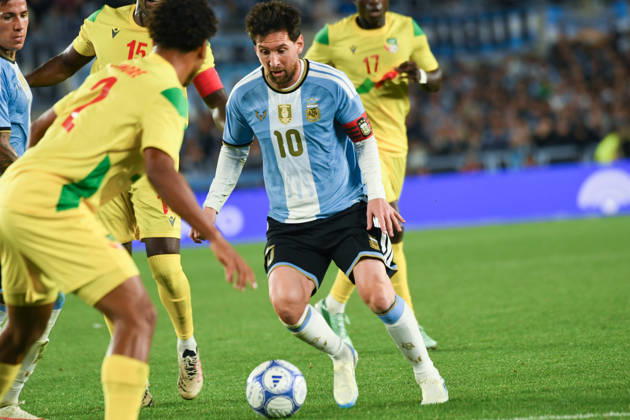 BUENOS AIRES, ARGENTINA 6 OCTOBER: Argentine footballer Lionel Messi focuses on the ball during a friendly match between Argentina and Benin at the Estadio Monumental Antonio V. Liberti on 6 October 2026 in Buenos Aires, Argentina. Copyright: xMBxMediax