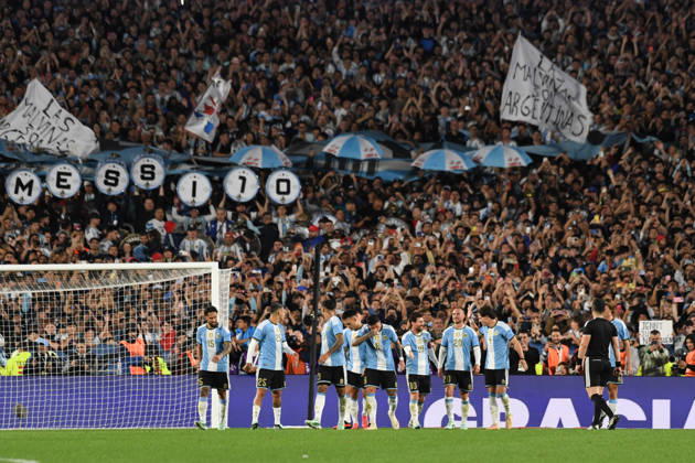 BUENOS AIRES, ARGENTINA 6 OCTOBER: Lionel Messi and the team celebrate the goal that the Argentina number 10 has just scored from the penalty spot during a friendly match between Argentina and Benin at the Estadio Monumental Antonio V. Liberti on 6 October 2026 in Buenos Aires, Argentina. Copyright: xMBxMediax