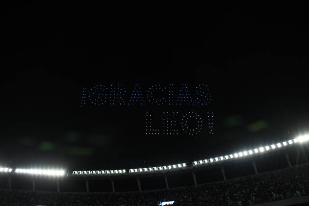 BUENOS AIRES, ARGENTINA - OCTOBER 06: firework and drone light show during the Lionel Messi of Argentina addresses, speak to the crowd after his final international appearance the International Friendly, Länderspiel, Nationalmannschaft match between Argentina and Benin at Estadio Mas Monumental on October 06, 2026 in Buenos Aires, Argentina. Photo by SFSI Argentina national team, Nationalteam v Benin Copyright: xSFSIx