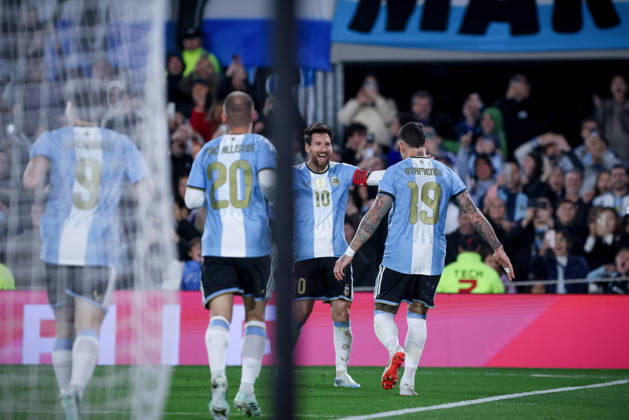 The last match of Messi in Buenos Aires, Argentina - 06 Oct 2026 Nicolas Otamendi (R) and Lionel Messi of Argentina celebrate a goal during the match between Argentina and Benin International Friendly, Länderspiel, Nationalmannschaft match, The last match of Messi with Argentina national team, Nationalteam Final score: Argentina 3 - 0 Benin Buenos Aires Argentina Copyright: xRobertoxxTuerox xSOPAxImagesx Roberto--Tuero-1456617