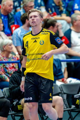 Solingen, 06.10.2026, Handball, Herren, EHF, European League, Gruppenphase, 2. Spieltag, 2026 2027, Bergischer HC - IK Sävehof Leon Halà n (IK Sävehof, 4) vor dem Anpfiff Solingen Klingenhalle NRW Germany