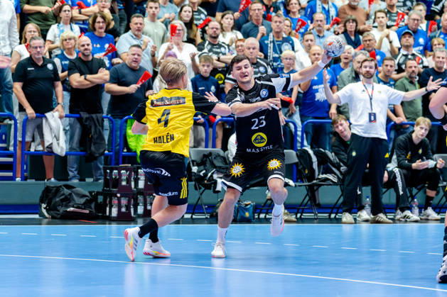 Solingen, 06.10.2026, Handball, Herren, EHF, European League, Gruppenphase, 2. Spieltag, 2026 2027, Bergischer HC - IK Sävehof Janik Schrader (Bergischer HC, 23) während des Spiels Solingen Klingenhalle NRW Germany