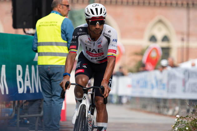 IPA89391060 - Manuel Jhonatan NARVAEZ PRADO, UAE TEAM EMIRATES XRG, at the start of the 2026 Tre Valli Varesine in Busto Arsizio, Italy, on October 6, 2026 Copyright: xSilviaxColombo IPAxSportx xx IPA89391060