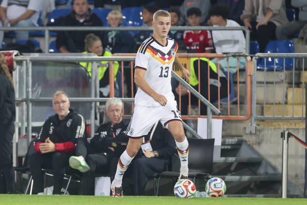Tom Rothe (Germany) controls the ball during the UEFA Under21 EURO Qualifier, EM, Europameisterschaft between Germany U21, U 21 and Georgia U21 at Almstadion on October 6, 2026 in Bielefeld, Germany. (Photo by Marco Steinbrenner DeFodi Images) -