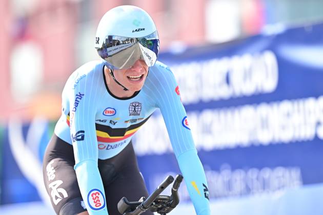 Belgium s Vic De Smet crosses the finish line of the Men Junior Individual Time Trial race (22km) at the cycling UEC Road European Championships, in Ljubljana, Slovenia, on Wednesday 7 October 2026. The UEC Road European Championships are taking place from 02 to 07 October in Ljubljana, Slovenia. DAVIDxPINTENS x189037929x