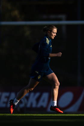 261007 Beata Olsson of the Swedish women s national football team during a training session on October 7, 2026 in Stockholm. Photo: Emma Wallskog BILDBYRAN kod EW EW0716 fotboll football soccer fotball vm-kval kval fifa womens world cup qualifier qualifier träning practice training sverige sweden dam bbeng Copyright: EMMAxWALLSKOG BB261007EW027