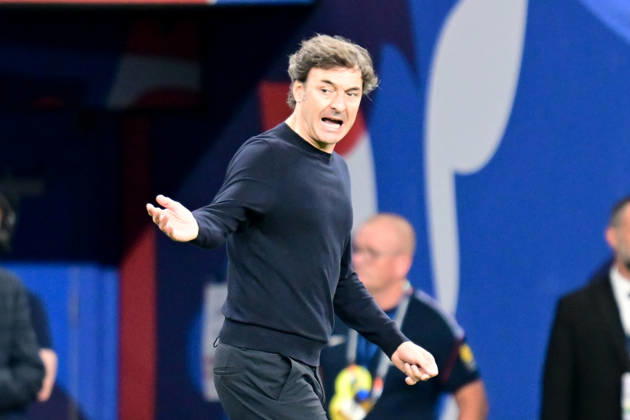 England v Czechia, UEFA Nations League Czechia manager Santi Denia animated on the touchline during the UEFA Nations League match between England and Czechia at Wembley Stadium, London, UK on 6 October 2026. London Wembley Stadium Greater London UK Editorial use only , Copyright: xDennisxGoodwinx PSI-24957-0078