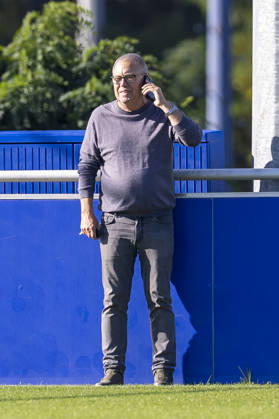 07.10.2026, Fussball, Training des FC Schalke 04. Scout Manfred Manni Dubski (FC Schalke 04). Gelsenkirchen Trainingsgelände FC Schalke 04 NRW Deutschland xRHR-FOTO YYx Copyright: RHR-FOTOx RHR-FOTO YY