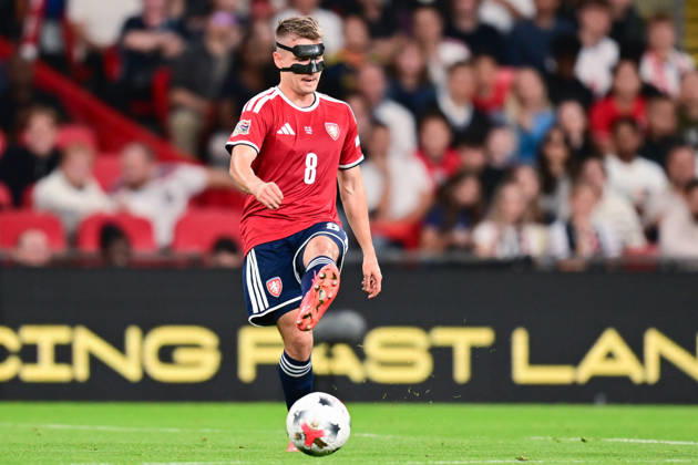 England v Czechia, UEFA Nations League Czechia midfielder Michal Sadliek (8) looks to release the ball during the UEFA Nations League match between England and Czechia at Wembley Stadium, London, UK on 6 October 2026. London Wembley Stadium Greater London UK Editorial use only , Copyright: xDennisxGoodwinx PSI-24957-0113