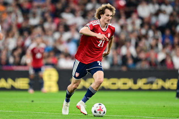 England v Czechia, UEFA Nations League Czechia midfielder Alex Kral (21) sprints forward with the ball during the UEFA Nations League match between England and Czechia at Wembley Stadium, London, UK on 6 October 2026. London Wembley Stadium Greater London UK Editorial use only , Copyright: xDennisxGoodwinx PSI-24957-0116