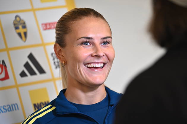 STOCKHOLM, SWEDEN 20261007 Amanda Nildà n at a press conference, PK, Pressekonferenz after the women s national team, Nationalteam s training on Bosön ahead of the playoff for the 2027 World Cup. STOCKHOLM SWEDEN x10090x