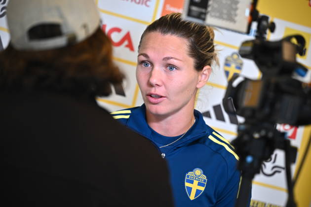 STOCKHOLM, SWEDEN 20261007 Amanda Nildà n at a press conference, PK, Pressekonferenz after the women s national team, Nationalteam s training on Bosön ahead of the playoff for the 2027 World Cup. STOCKHOLM SWEDEN x10090x
