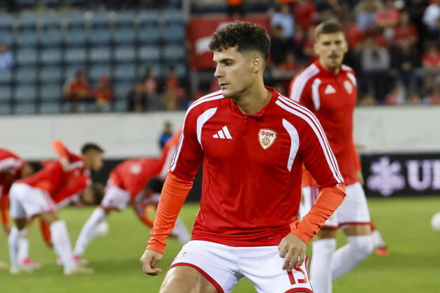 Agon Elezi (Nordmazedonien, 15) beim Aufwärmen vor Spielbeginn , Schweiz, UEFA , Nations League, Matchday 4, Schweiz vs. Nordmazedonien, 06.10.2026, Luzern Swissporarena Schweiz Copyright: xGrantxHubbsx
