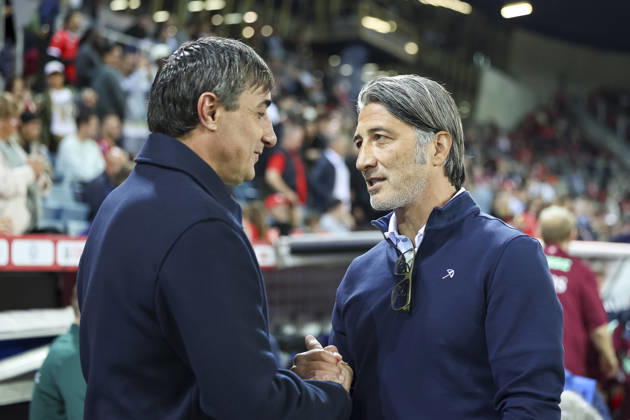 Goce Sedloski (Nordmazedonien, Trainer) und Murat Yakin (Schweiz, Trainer) vor Spielbeginn , Schweiz, UEFA , Nations League, Matchday 4, Schweiz vs. Nordmazedonien, 06.10.2026, Luzern Swissporarena Schweiz Copyright: xGrantxHubbsx