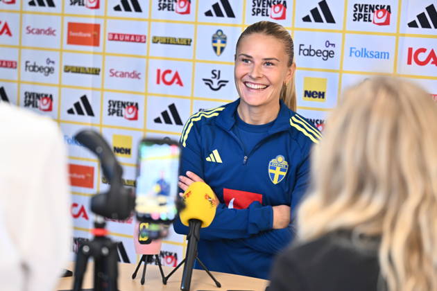 STOCKHOLM, SWEDEN 20261007 Amanda Nildà n at a press conference, PK, Pressekonferenz after the women s national team, Nationalteam s training on Bosön ahead of the playoff for the 2027 World Cup. STOCKHOLM SWEDEN x10090x