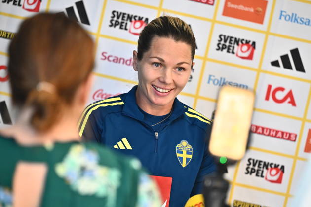 STOCKHOLM, SWEDEN 20261007 Amanda Nildà n at a press conference, PK, Pressekonferenz after the women s national team, Nationalteam s training on Bosön ahead of the playoff for the 2027 World Cup. STOCKHOLM SWEDEN x10090x